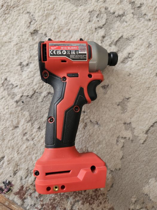 Ударен винтоверт Импакт Milwaukee Next Generation M18BLIDRC
