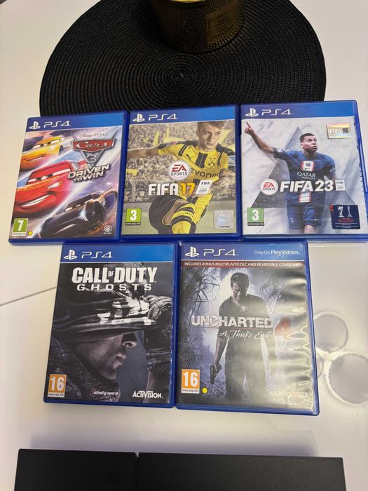 PlayStation 4 с 5 игри