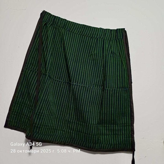 Скута престилка ръчно тъкана