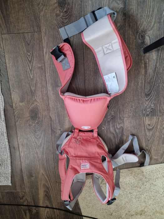 Marsupiu port bebe cu scaunel