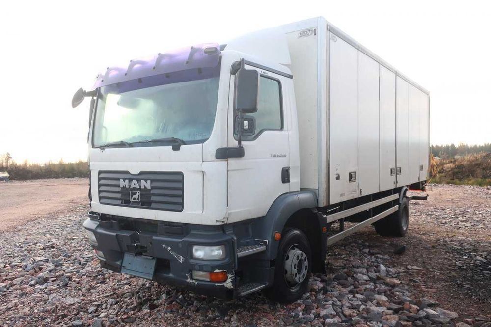 Dezmembrez camion MAN TGM -piese camion MAN TGA