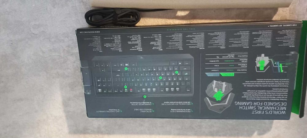 Razer BlackWidow Tournament Edition.