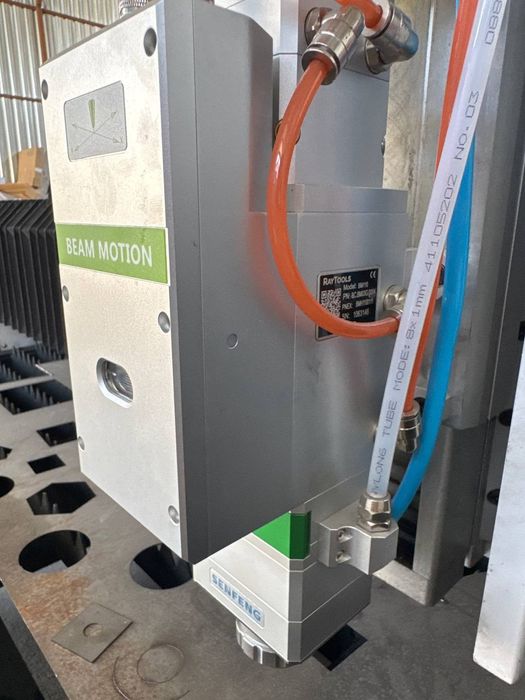 Metal kesuvchi lazer