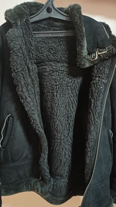Дубленка б/у в хорошем состоянии .