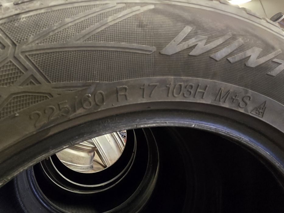 Vredestein Wintrac Pro 225 / 60 / 17 DOT 2019