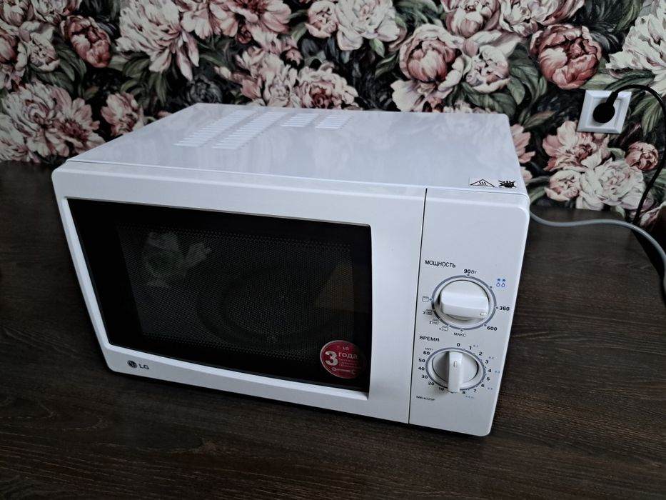 Продаётся микроволновая печь LG