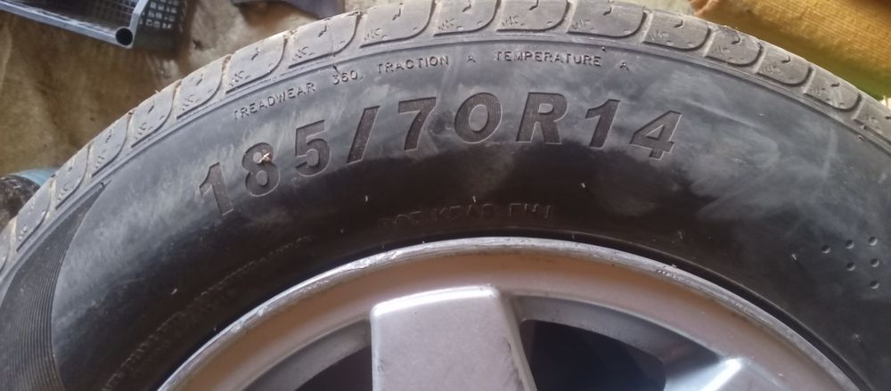 Продам диски  на Фольксваген