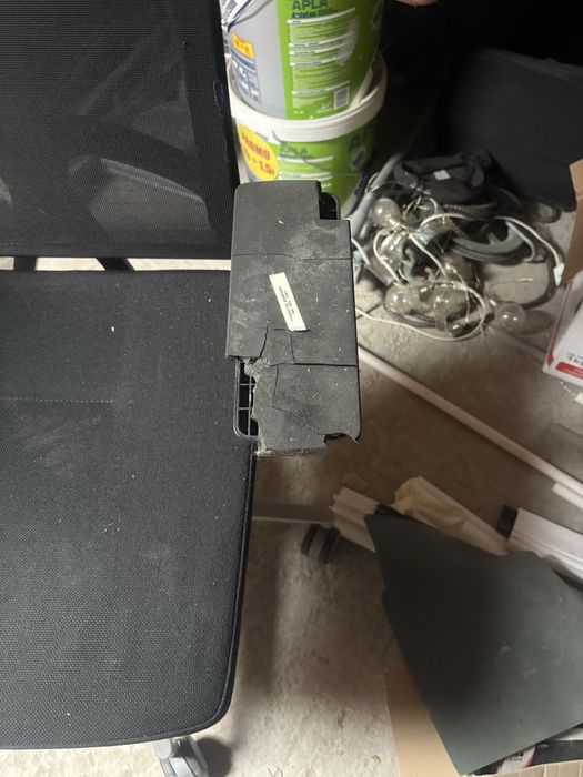 Vand scaune de birou