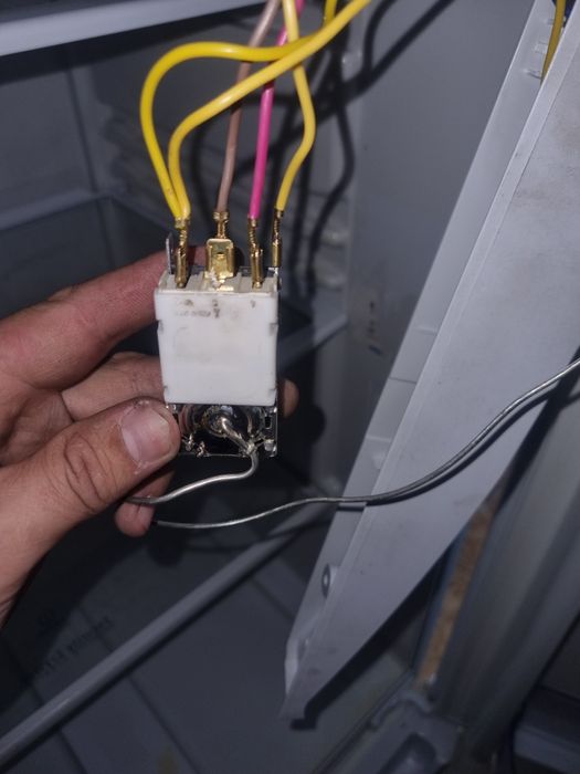 Ремонт холодильников