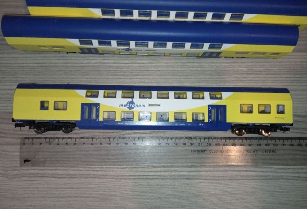 Piko vagoane de călători etajate metronom scara H0 

Preț pe bucata 29