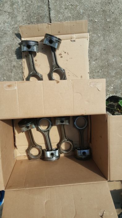 Двигател на части Ауди А4 Б6 3.0