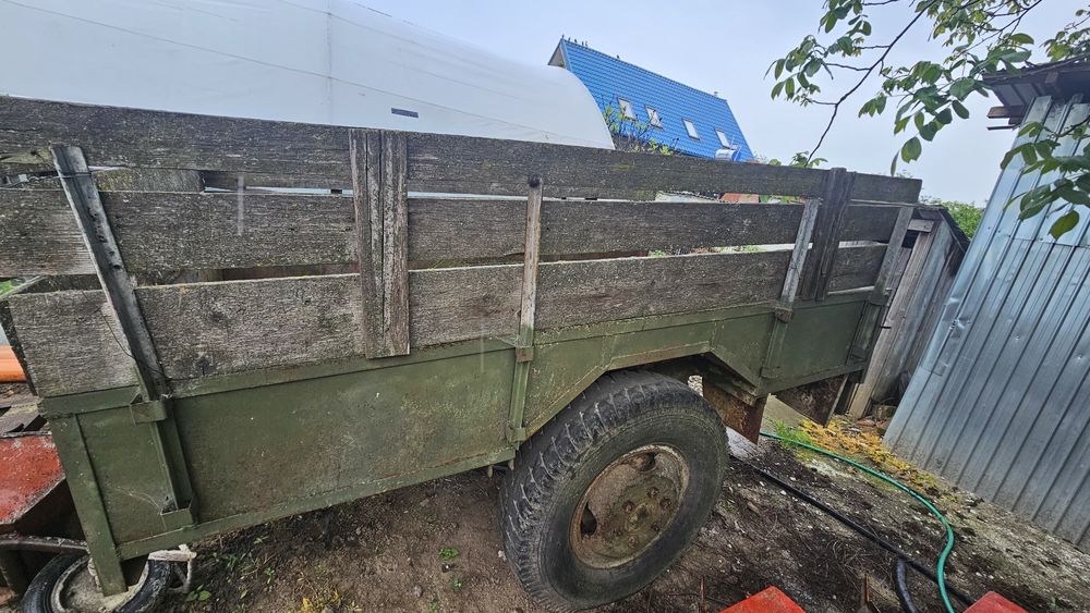 Remorca robusta pentru tractor