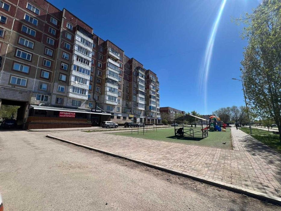 Продаю 1-комн. на Степном-1, улучш., 5 этаж из 9, лифт