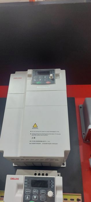 Инвертор частнотни 5.5 клв