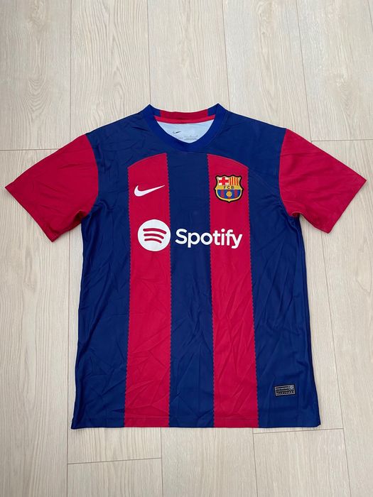 Тениска на Барселона