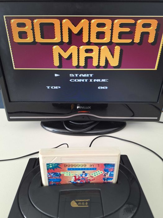 Caseta discheta clasica cu joc pentru consola TV