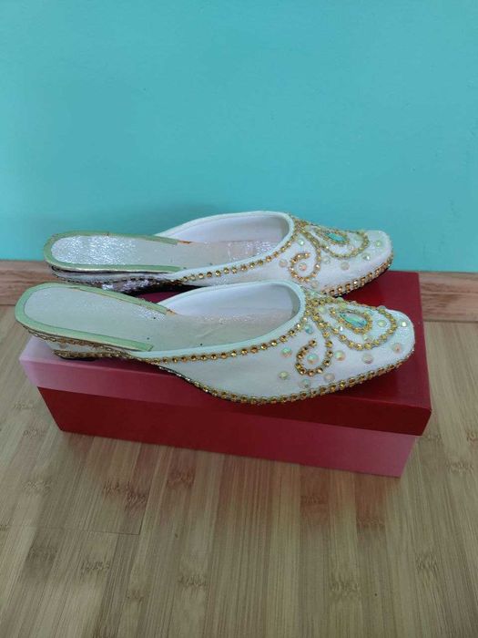 Продается национальный костюм