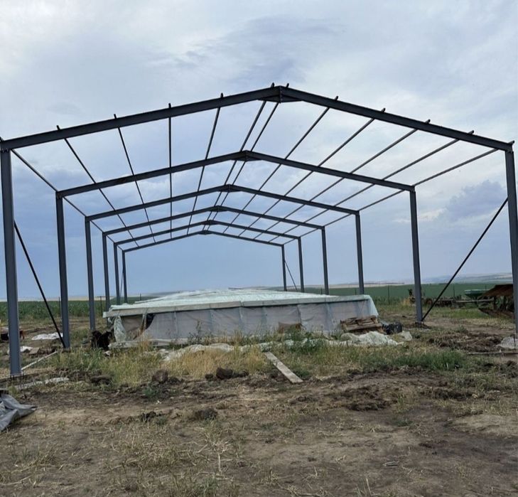 Vand structura metalica 10x25x4h ideala pt depozit de fructe