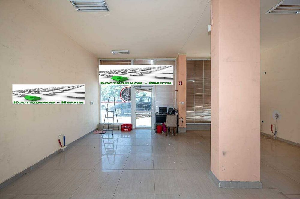 Дава се под наем Магазин в Пловдив, Тракия - 61 кв.м за 510 € - Снимка #1