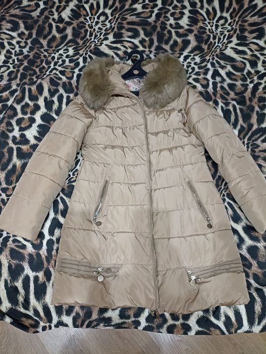 Отдам зимние куртки