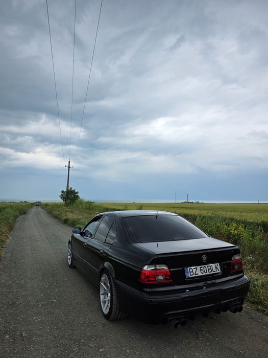 BMW 5 Series 0 — imagine 4