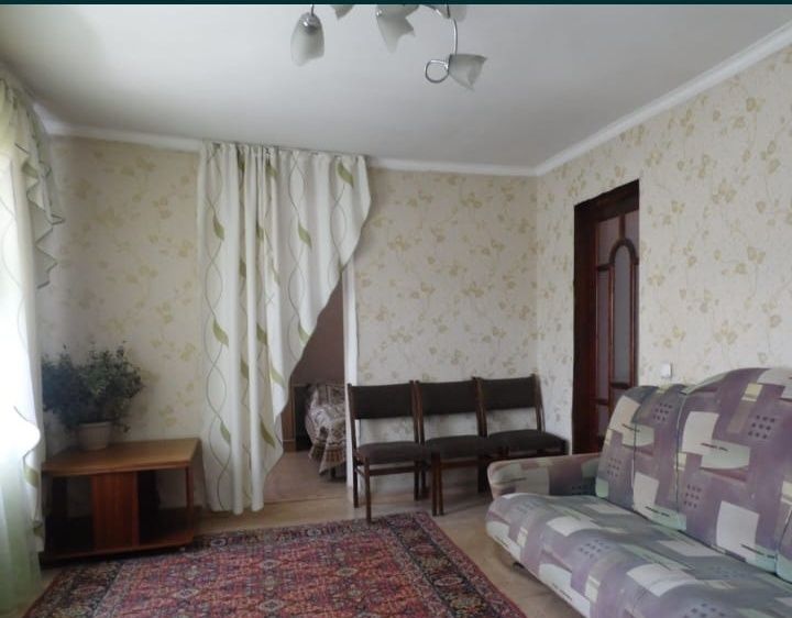 Продам дом  район рынка