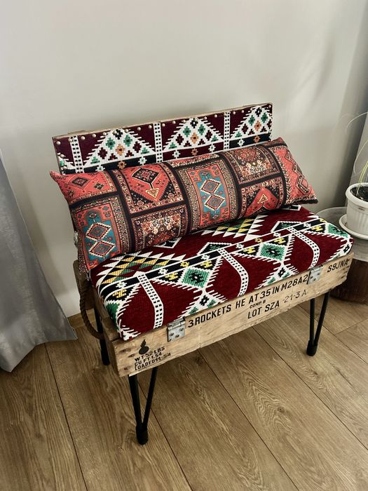 Канапе воевен сандък стил отоман