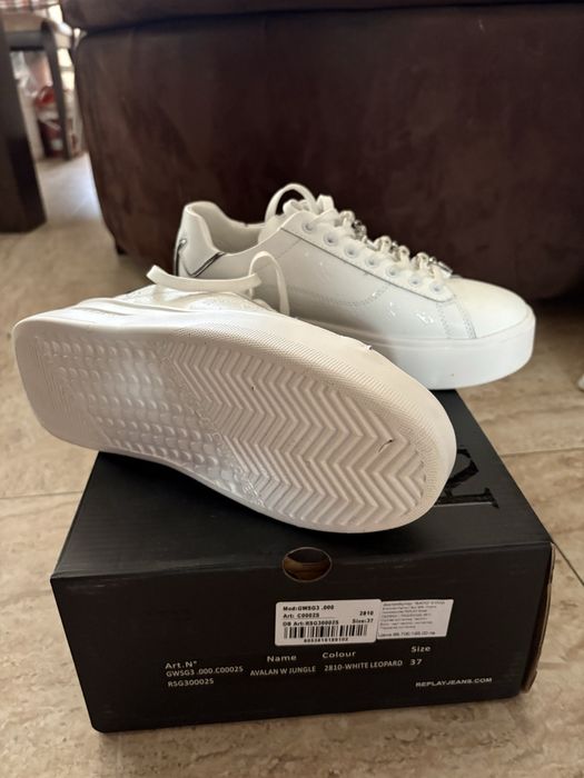 Кецове Replay,страхотен модел,купен преди месец!