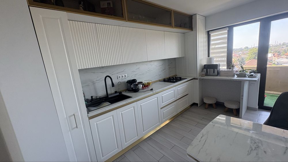 Apartament cu 3 camere