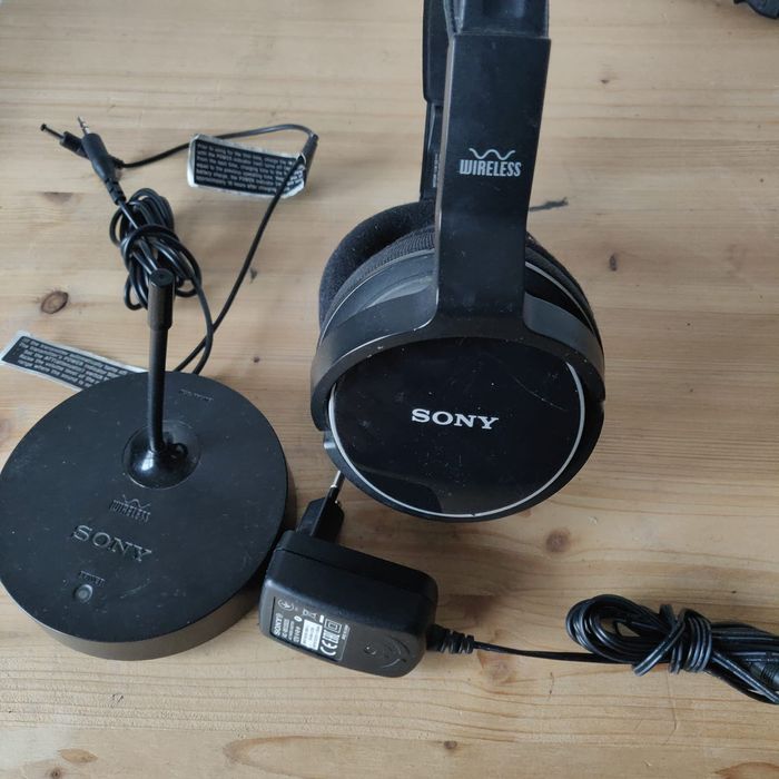 Casti audio Sony MDR-RF810R-wireless-