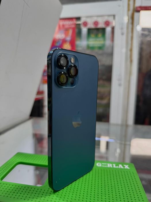 iPhone 12 Pro Max идеяльный