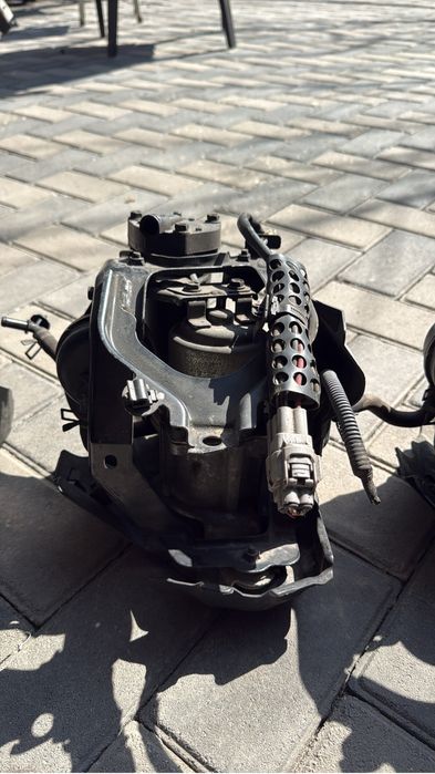 Насос пневмы на Gx 470 Prado 150