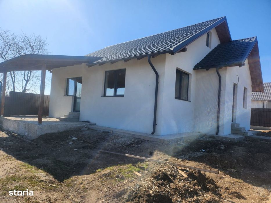 Comision 0% Casa noua pe varivata Margineni - Hemeiusi