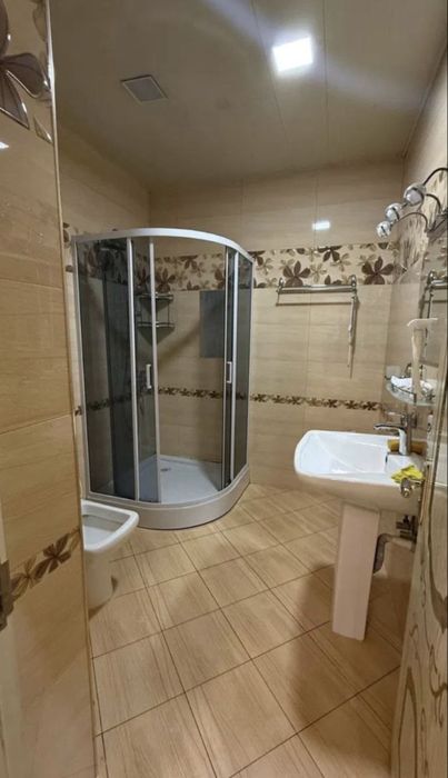 Новостройка квартира 3 комнатная Golden House Себзар