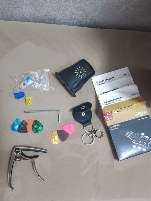 Гитара Ямаха Акустическая