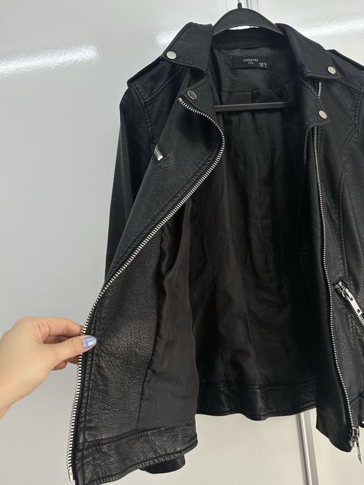 Jacheta piele neagra dama