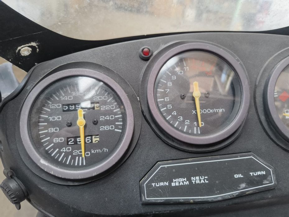 Vand sau Dezmembrez Suzuki 600  GSXR - GN 72b