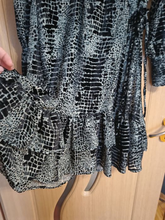 Rochie de seară ușoară și elegantă