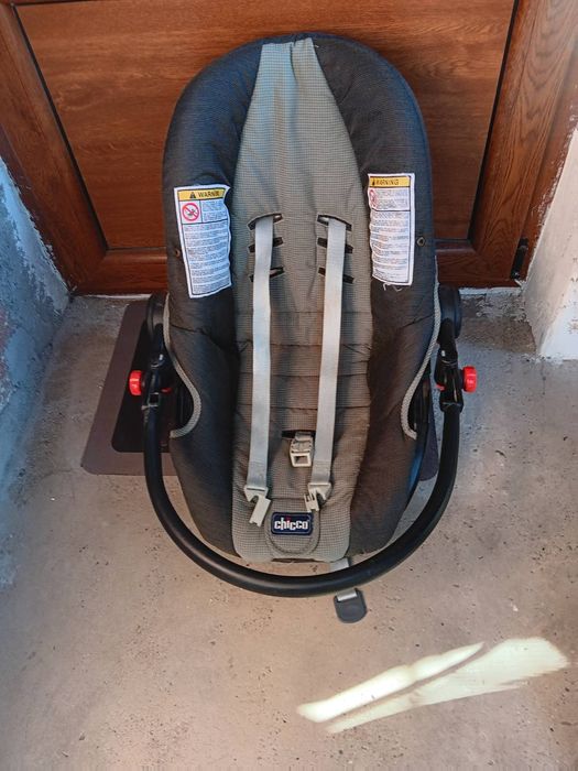 Столче за кола - Chicco безопасно и удобно