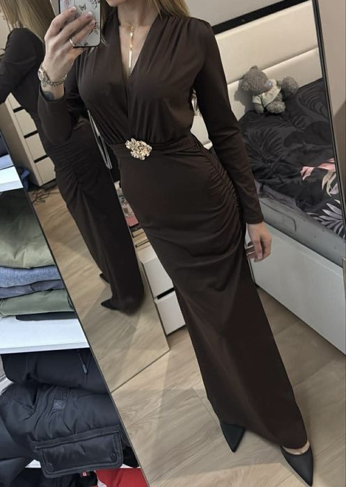 Дълга официална рокля