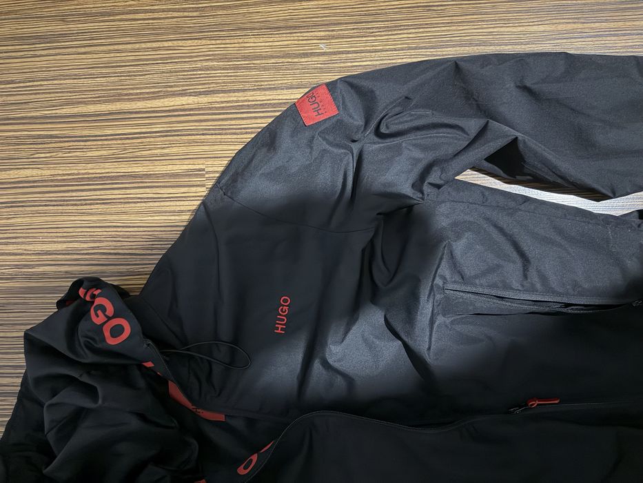 Hugo boss ветровка
