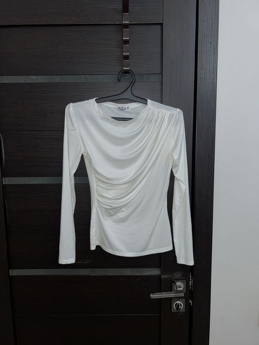 Белая кофточка/лонгслив