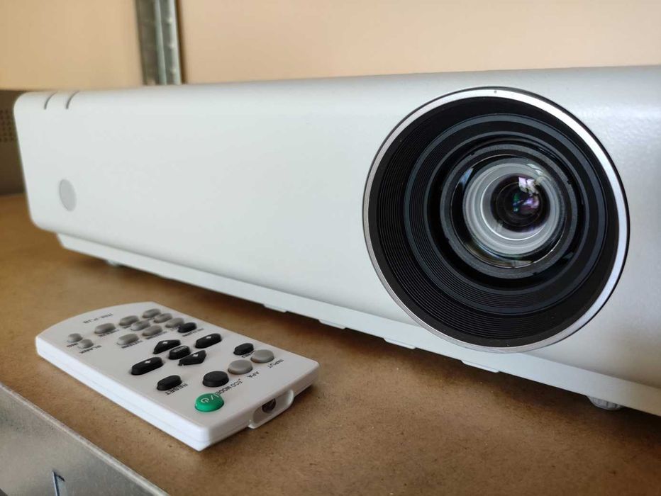 Проектор SONY VPL-EW226, WXGA 1280 x 800 Native