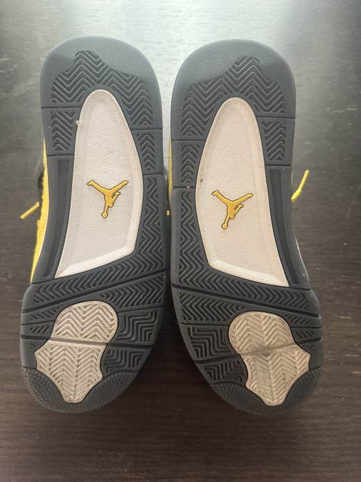 De vanzare, JORDAN 4 Lightning