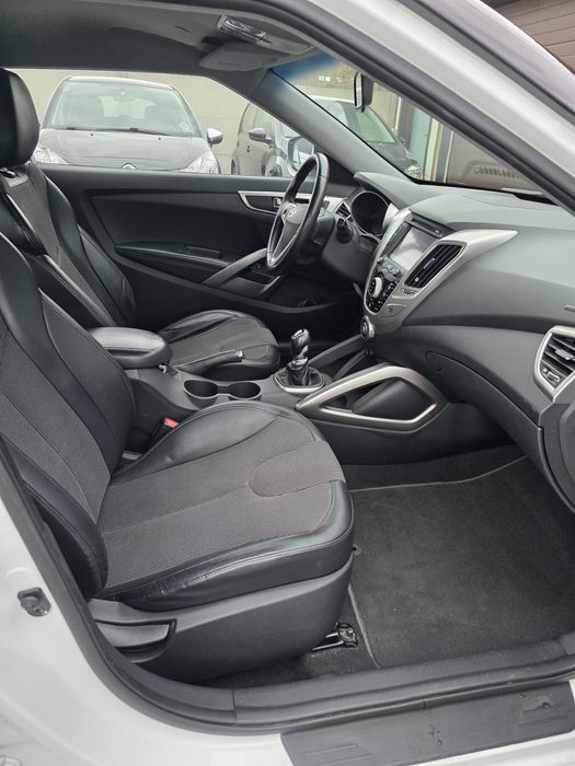 Hyundai veloster An 2013Motor 1,6 i posibilitatea rate trasp. gratuit