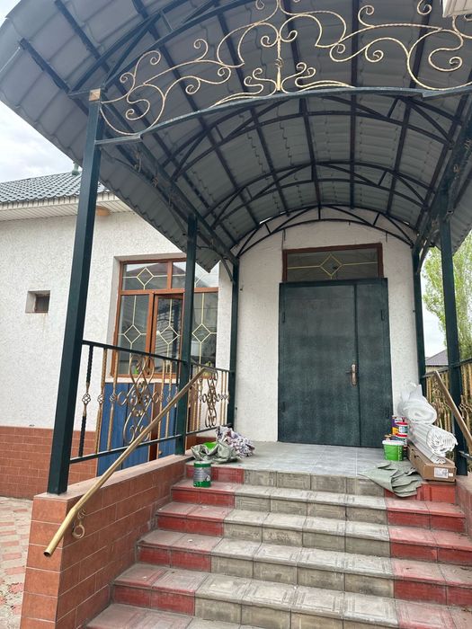 Входные двери б/у  в хорошем состоянии,