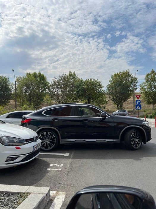 BMW X4 Facelift/xDrive25d 231 CP/M-Packet Line/HarmanKardon/Panoramic-Trapa/Distronic/360"View/LED Navi