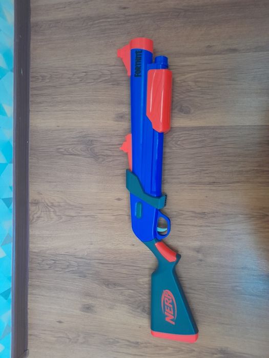 Дробовик nerf fortnite Pump SG