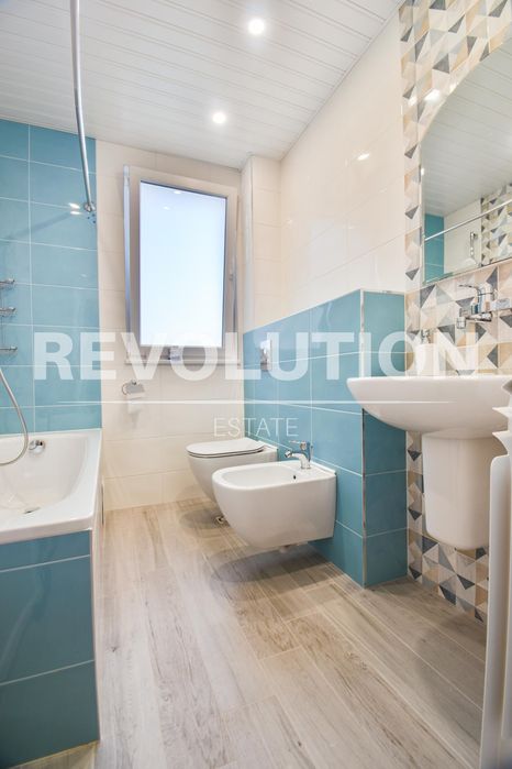 Дава се под наем Тристаен апартамент в София, Дървеница - 120 кв.м за 850 € - Снимка #7