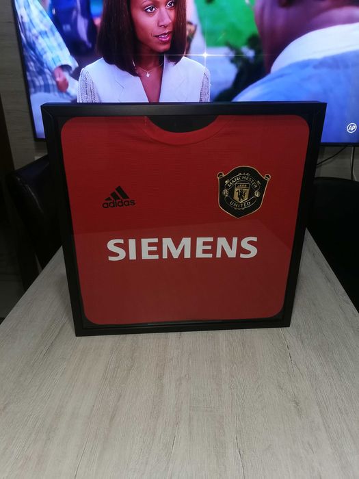 Vind tricou manchester united